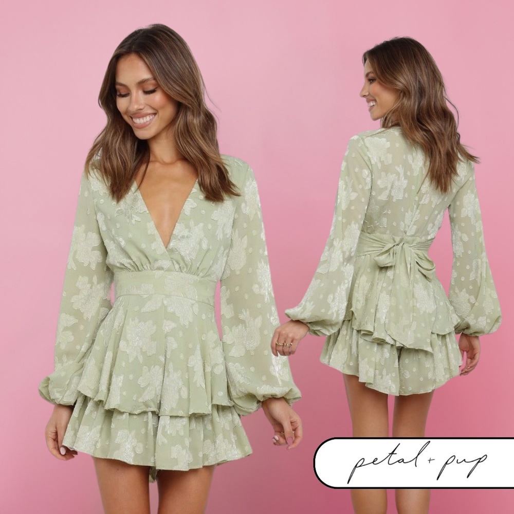 NWT Petal and Pup Fance Playsuit in Sage Green - Size 2